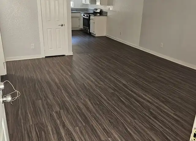 Property at 4101 Rosecrans Ave Unit 2, Hawthorne, CA, 90250, 2 beds, 2 baths, [object Object]