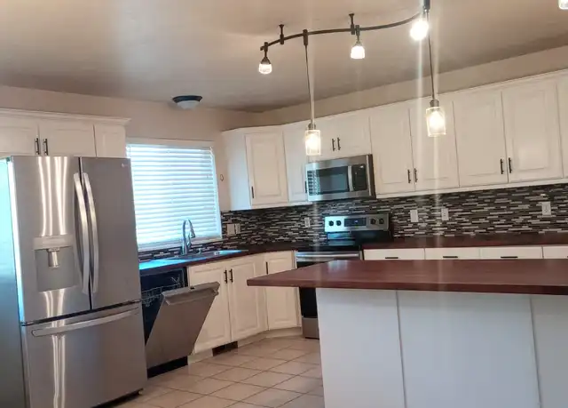 Property at 287 W 500 N Unit Main House, Lindon, UT, 84042, 4 beds, 1 bath, [object Object]