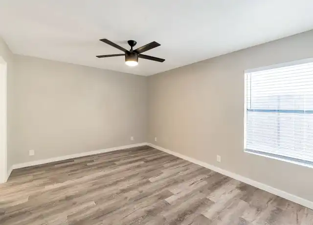 Property at **1st Full Month's Rent free, tour & Apply within 48 Hours Newly Renovated 2 Bed/ 2 Bath In-Suite Wa - 2726 E Beck Ln, Phoenix, AZ, 85032, 2 beds, 2 baths, [object Object]