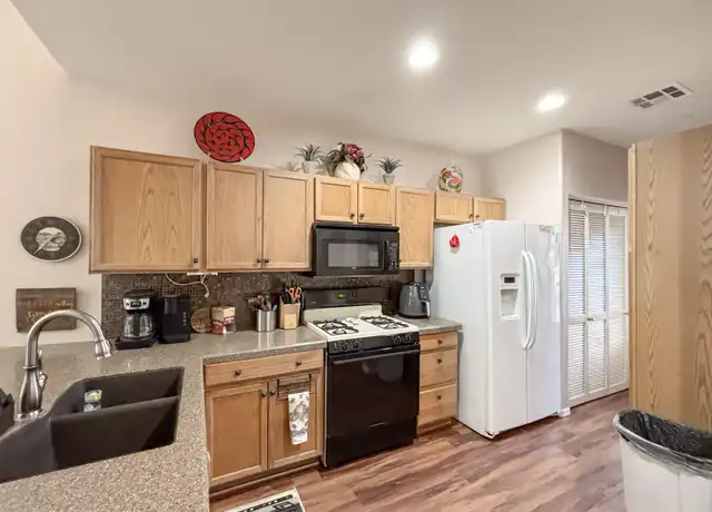 Property at 205 N 74th St #116, Mesa, AZ, 85207, 2 beds, 2 baths, [object Object]
