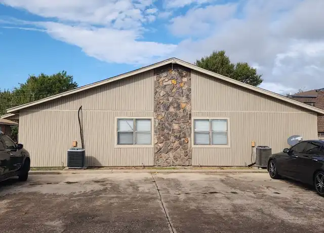 Property at 6107 NW Elm Ave Unit B, Lawton, OK, 73505, 2 beds, 1 bath, [object Object]