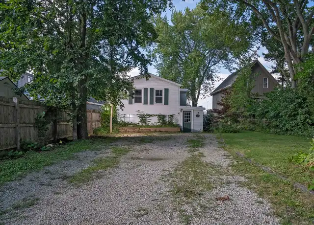 Property at 1 N Maple Ave, Fox Lake, IL, 60020, 2 beds, 1 bath, [object Object]