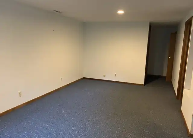 Property at 2938 Albert St N, Saint Paul, MN, 55113, 4 beds, 1 bath, [object Object]