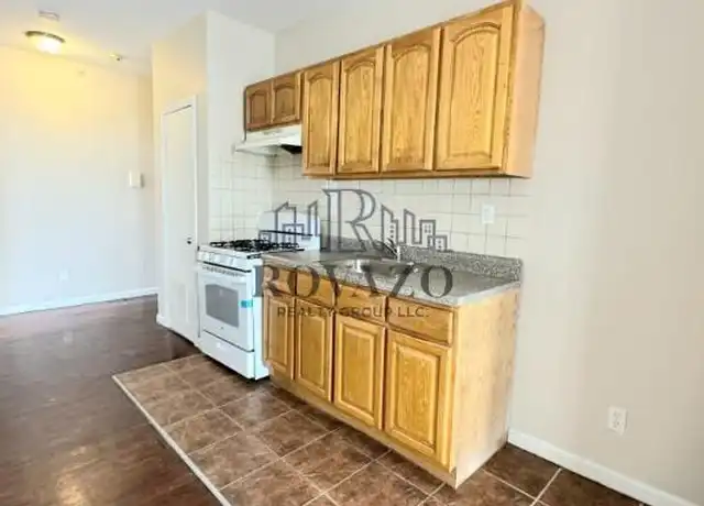 Property at 279 Goldsmith Ave Unit A3, Newark, NJ, 07112, 3 beds, 1 bath, [object Object]