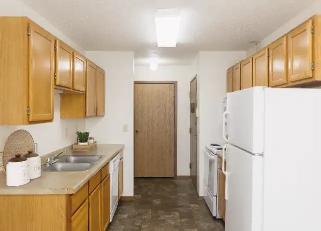Property at 1121 14th Ave E Unit 24, West Fargo, ND, 58078, 2 beds, 1 bath, [object Object]