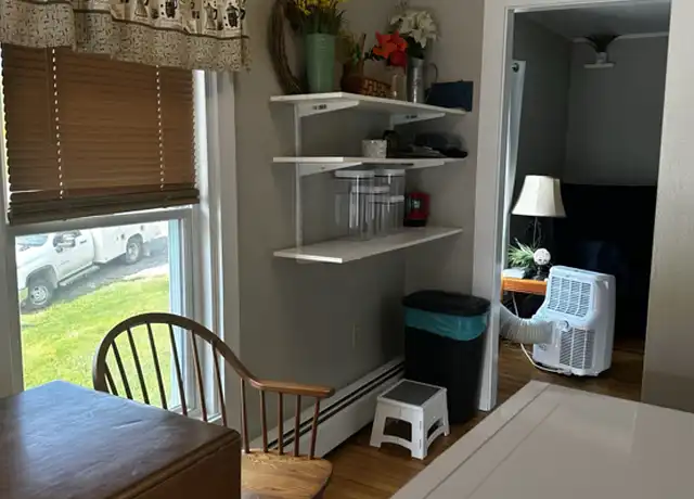 Property at 583 East St, New Haven, VT, 05472, 1 bed, 1 bath, [object Object]