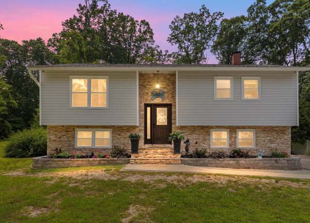 Photo of 1215 Holmewood Dr, Pasadena, MD 21122