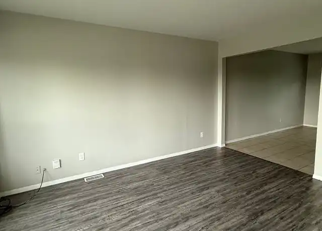Property at 5510 N Division St, Davenport, IA, 52806, 3 beds, 1.5 baths, [object Object]