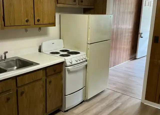 Property at 700 River Ave Unit 6, Gardiner, ME, 04345, 1 bed, 1 bath, [object Object]