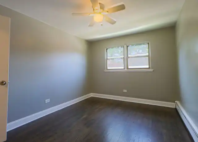 Property at 6945 S Chappel Ave Unit 2A, Chicago, IL, 60649, 2 beds, 1 bath, [object Object]