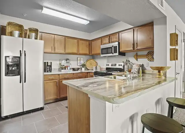 Property at Portofino - 12526 E Central Ave, Wichita, KS, 67206, 2 beds, 2 baths, [object Object]