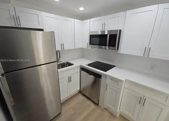 Property at 8101 Crespi Blvd Unit 203, Miami Beach, FL, 33141, 1 bed, 1.5 baths, [object Object]