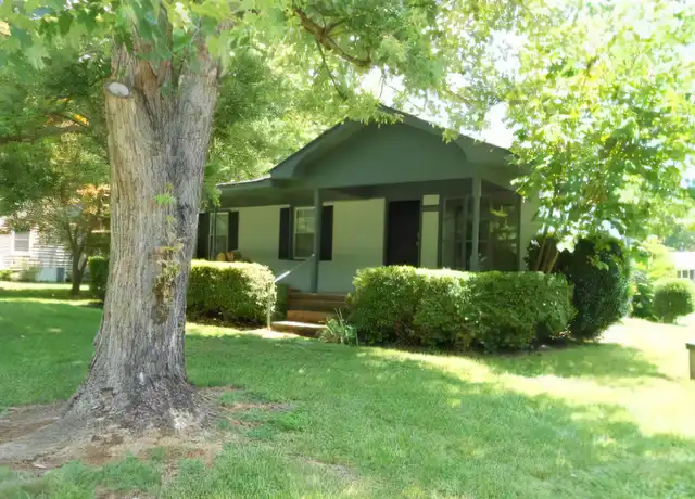 Property at 2914 Lewey Dr, Greensboro, NC, 27405, 2 beds, 1 bath, [object Object]