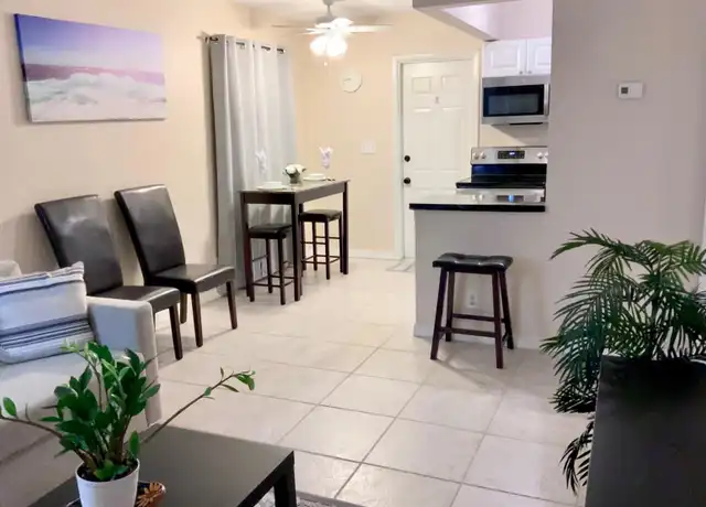 Property at 615 NW 18th St Unit 1, Fort Lauderdale, FL, 33311, 1 bed, 1 bath, [object Object]