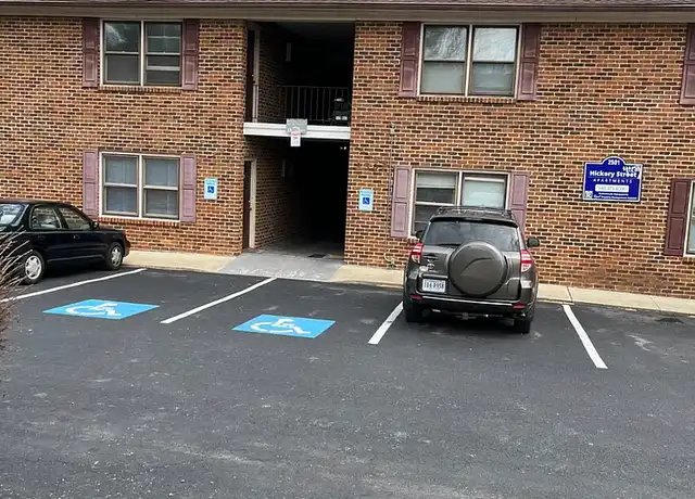 Property at 2501 Hickory St, Staunton, VA, 24401, 1 bed, 1 bath, [object Object]