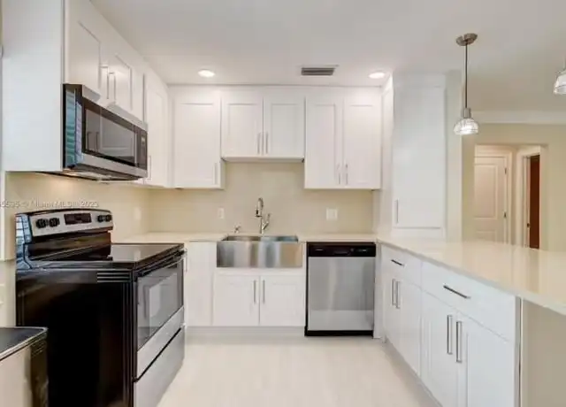 Property at 414 Ocean Breeze, Lake Worth, FL, 33460, 2 beds, 1 bath, [object Object]