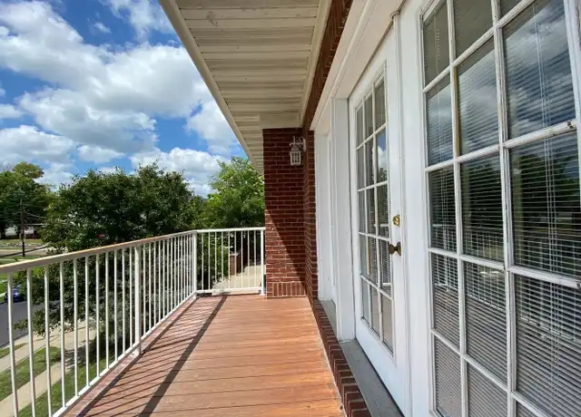 Property at 1403 Wilson Ave Apt 201, Columbia, MO, 65201, 4 beds, 2 baths, [object Object]