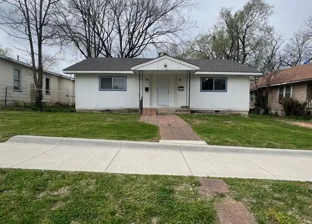 Property at 2305 N Prospect Ave Unit B, Springfield, MO, 65803, 1 bed, 1 bath, [object Object]
