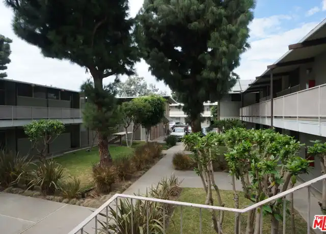Property at 11131 Rose Ave Unit 5-5, Los Angeles, CA, 90034, 2 beds, 1 bath, [object Object]