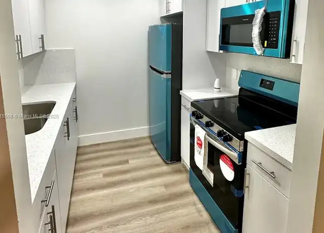 Property at 150 SW 134th Way Unit 206R, Pembroke Pines, FL, 33027, 1 bed, 1.5 baths, [object Object]