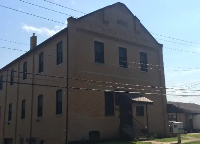 Property at 7621 Noblestown Rd Unit 7, McDonald, PA, 15057, 1 bed, 1 bath, [object Object]