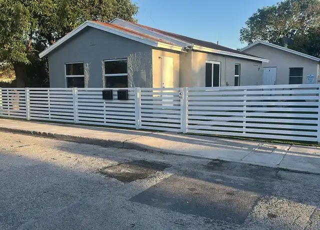 Property at 712 20th St unit W, West Palm Beach, FL, 33407, 3 beds, 2 baths, [object Object]