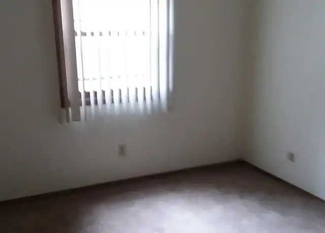 Property at 1901 Ridgeway Dr, De Pere, WI, 54115, 1 bed, 1 bath, [object Object]