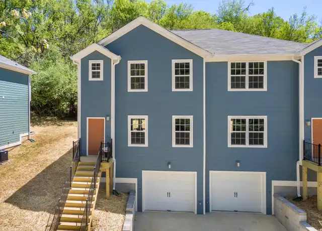 Property at 1070 E Elmwood Dr, Chattanooga, TN, 37405, 3 beds, 2.5 baths, [object Object]