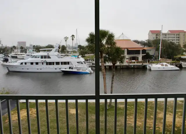 Property at 715 S Beach St, Daytona Beach, FL, 32114, 2 beds, 2 baths, [object Object]