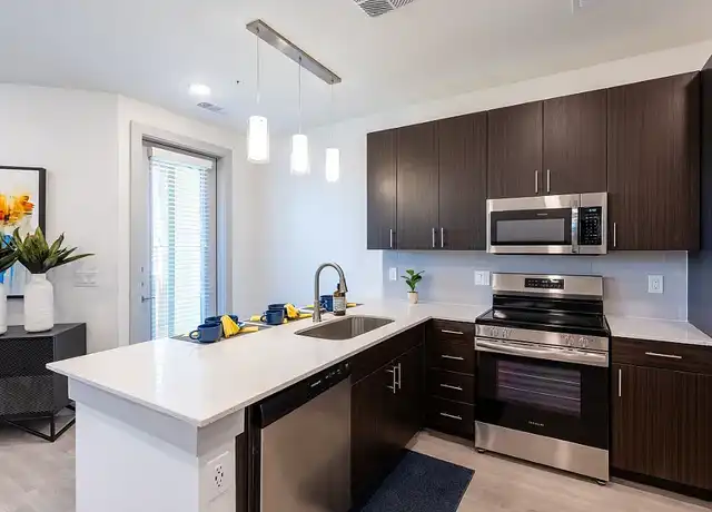Property at Oxford at Weatherford - 209 W Interstate 20, Weatherford, TX, 76087, 1-2 bed, 1-2 bath, [object Object]