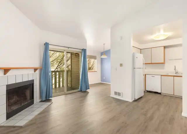 Property at 18200 73rd Ave NE, Kenmore, WA, 98028, 1 bed, 1 bath, [object Object]