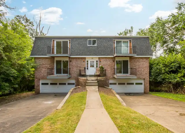 Property at 129 Fountain St Unit B, Crafton, PA, 15205, 2 beds, 1 bath, [object Object]