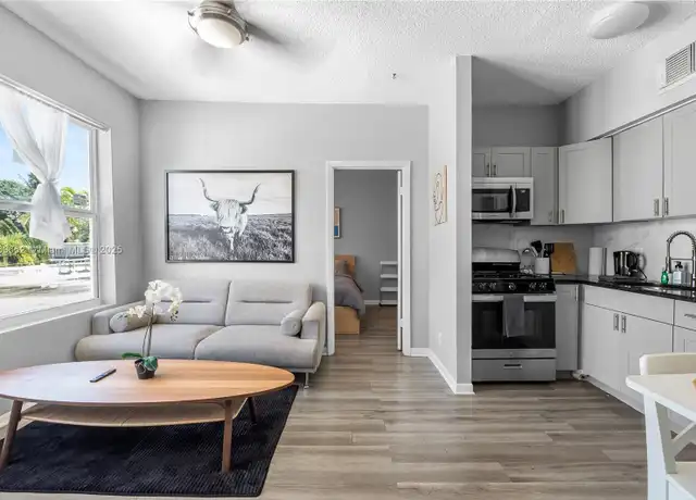 Property at 1320 Drexel Ave #305, Miami Beach, FL, 33139, 2 beds, 2 baths, [object Object]