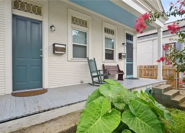 Property at 3948 Laurel St, New Orleans, LA, 70115, 2 beds, 1 bath, [object Object]