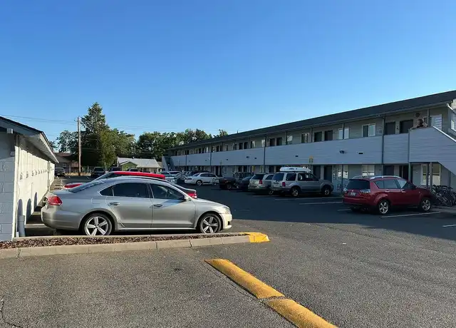 Property at Columbia Apartments Yakima - 2502 Fruitvale Blvd, Yakima, WA, 98902, 0-1 beds, 1 bath, Contact for Price
