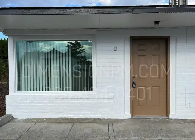 Property at Columbia Apartments Yakima - 2502 Fruitvale Blvd, Yakima, WA, 98902, 1 bed, 1 bath, [object Object]