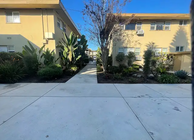 Photo of 855 W Huntington Dr, Arcadia, CA 91007