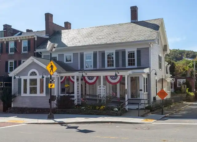 Property at 886 Main St Unit 1, Fitchburg, MA, 01420, 1 bed, 1 bath, [object Object]