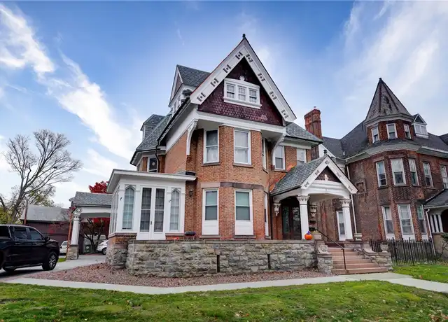 Property at 8 Sibley Pl #3, Rochester, NY, 14607, 1 bed, 1 bath, [object Object]