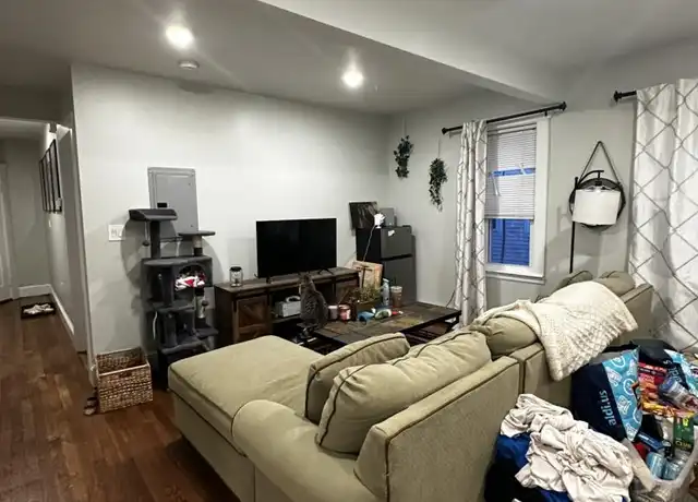 Property at 79 Farrington St, Quincy, MA, 02170, 1 bed, 1 bath, [object Object]