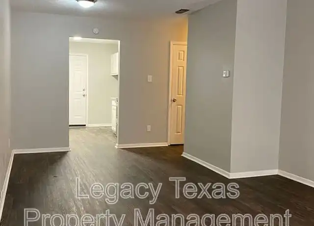 Property at 1302 Berry Dr Unit B, Cleburne, TX, 76033, 2 beds, 1 bath, [object Object]