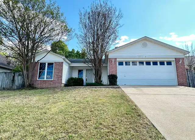 Property at 3 Park Ridge Dr, Maumelle, AR, 72113, 3 beds, 2 baths, [object Object]