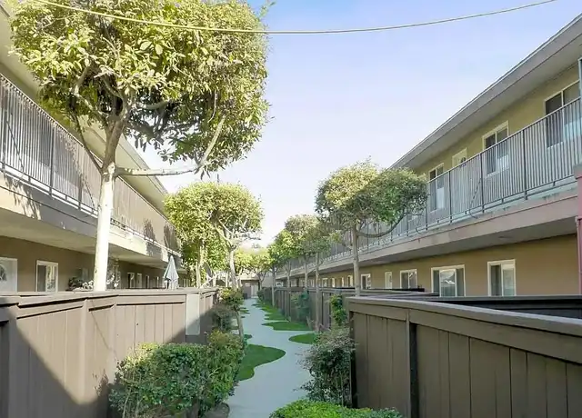 Property at Lakewood Park - 17630 Lakewood Blvd, Bellflower, CA, 90706, 2 beds, 1 bath, [object Object]