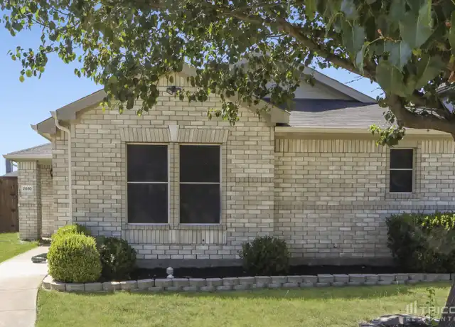 Property at 2060 Pinenut Dr, Mesquite, TX, 75181, 3 beds, 2 baths, [object Object]