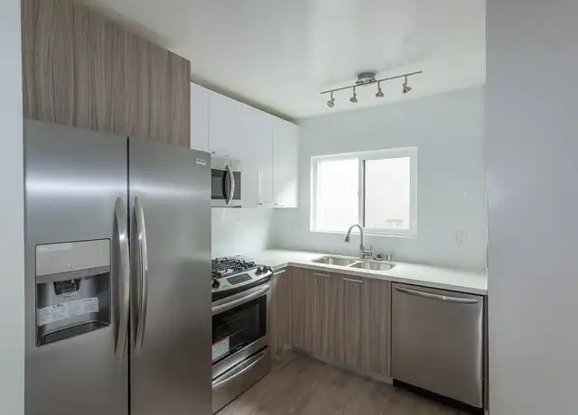Property at Gracie on Gramercy - 1836 N Gramercy Pl, Los Angeles, CA, 90028, 1 bed, 1 bath, [object Object]
