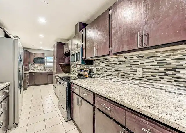 Property at 7539 Wheat Rd, Jacksonville, FL, 32244, 1 bed, 1 bath, [object Object]