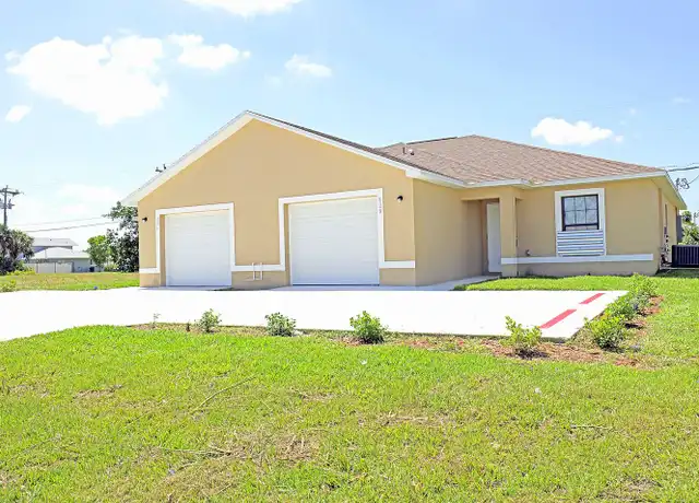 Property at 828 Gleason Pkwy, Cape Coral, FL, 33914, 3 beds, 2 baths, [object Object]