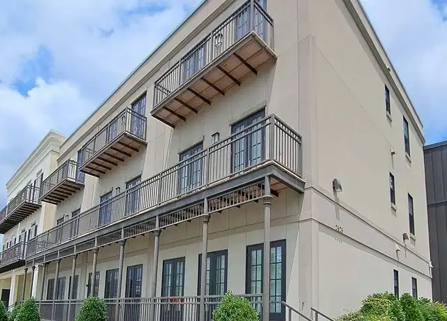 Property at 4525 Freret St Unit 202, New Orleans, LA, 70115, 1 bed, 1 bath, [object Object]