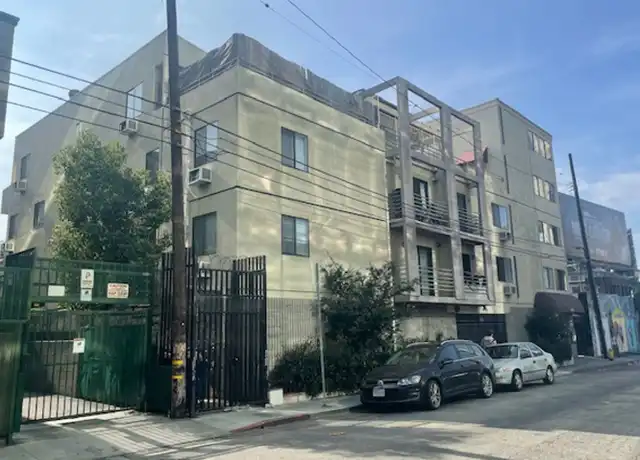 Property at Franklin - 6740 - 6740 Franklin Pl, Los Angeles, CA, 90028, 1 bed, 1 bath, [object Object]