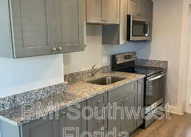 Property at 6369 Gateway Ave, Sarasota, FL, 34231, 2 beds, 1 bath, [object Object]